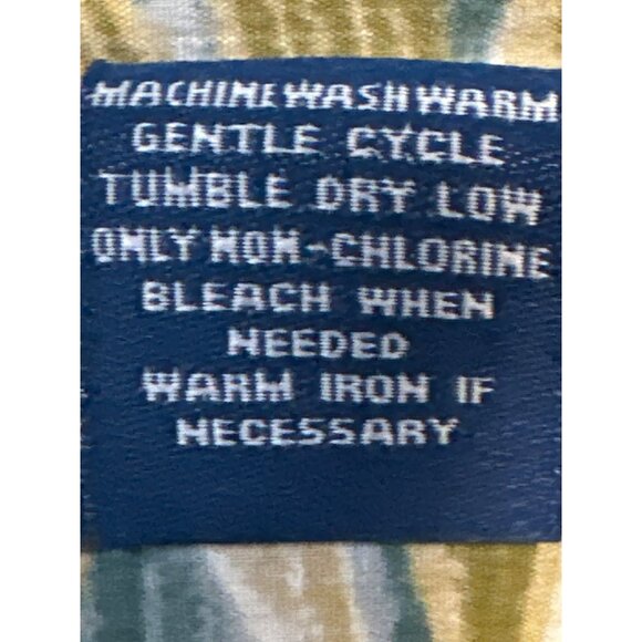 Ono & Company XXL Tropical Leaf Short Sleeve Button-Up Shirt - Picture 3 of 5